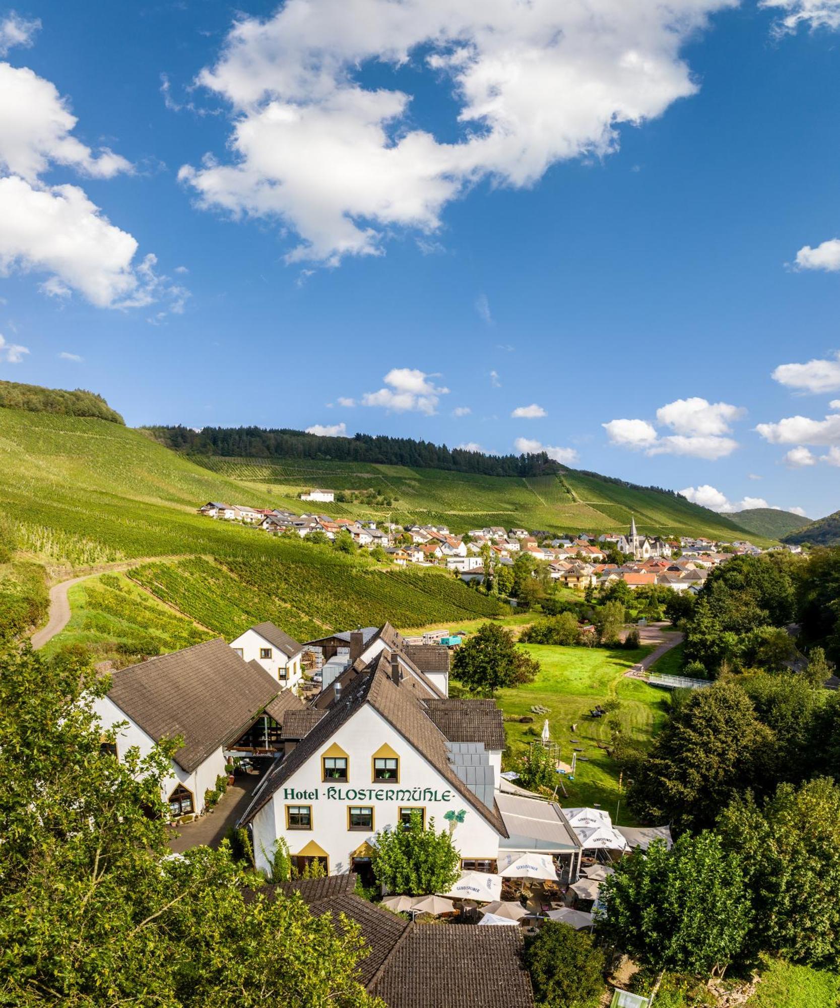 Weinhotel Restaurant Klostermuehle Ockfen Luaran gambar