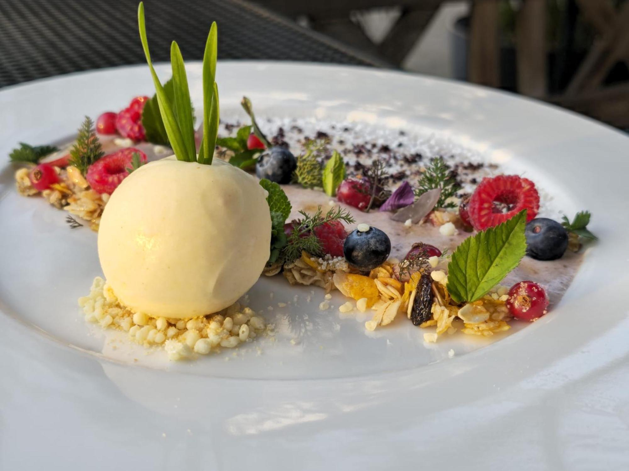 Weinhotel Restaurant Klostermuehle Ockfen Luaran gambar